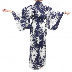 Kimono yukata di cotone blu tradizionale giapponese in iris e fiume per donna