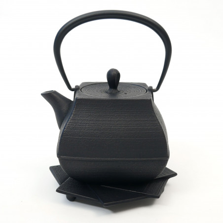 Japanese black cast iron teapot from Japan, ITCHU-DO SEKITEI + trivet