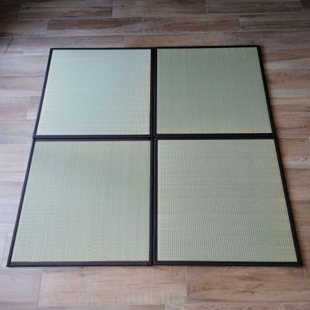 tatami tradicional japonés hecho de paja de arroz, AGURA, cuadrado