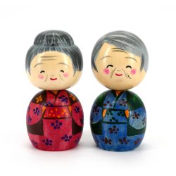 Set of 2 Japanese wooden Kokeshi dolls - NAKAYOSHI