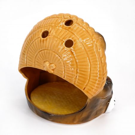 Japanese mosquito repellent support in brown ceramic in the shape of tanuki - MAMETANUKI - 18.2 cm