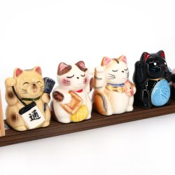 Set mit 7 Katzenstatuetten auf Sockel - KOZO NEKO - 38 cm