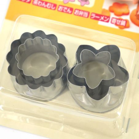 Flower-shaped cookie cutters, set of 4 - KIKU KIKYO