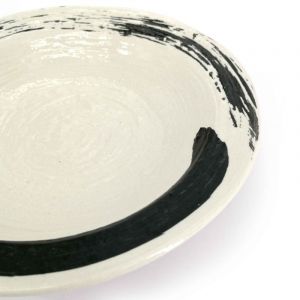 Japanese white ceramic brush plate - MIGAKIMASU