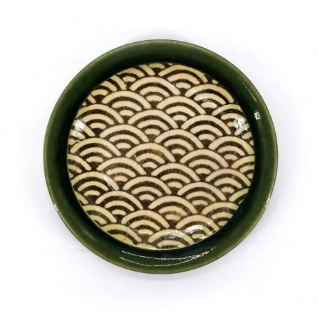 Petite assiette japonaise en céramique émaillée verte et beige - GUNRIN NAMI