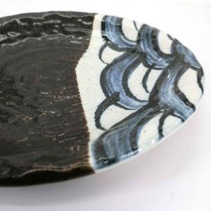 Japanese ceramic plate wave patterns - SEIGAIHA