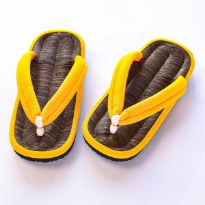 Paar japanische Zori-Sandalen, BAMBUS-HEMPU, gelb